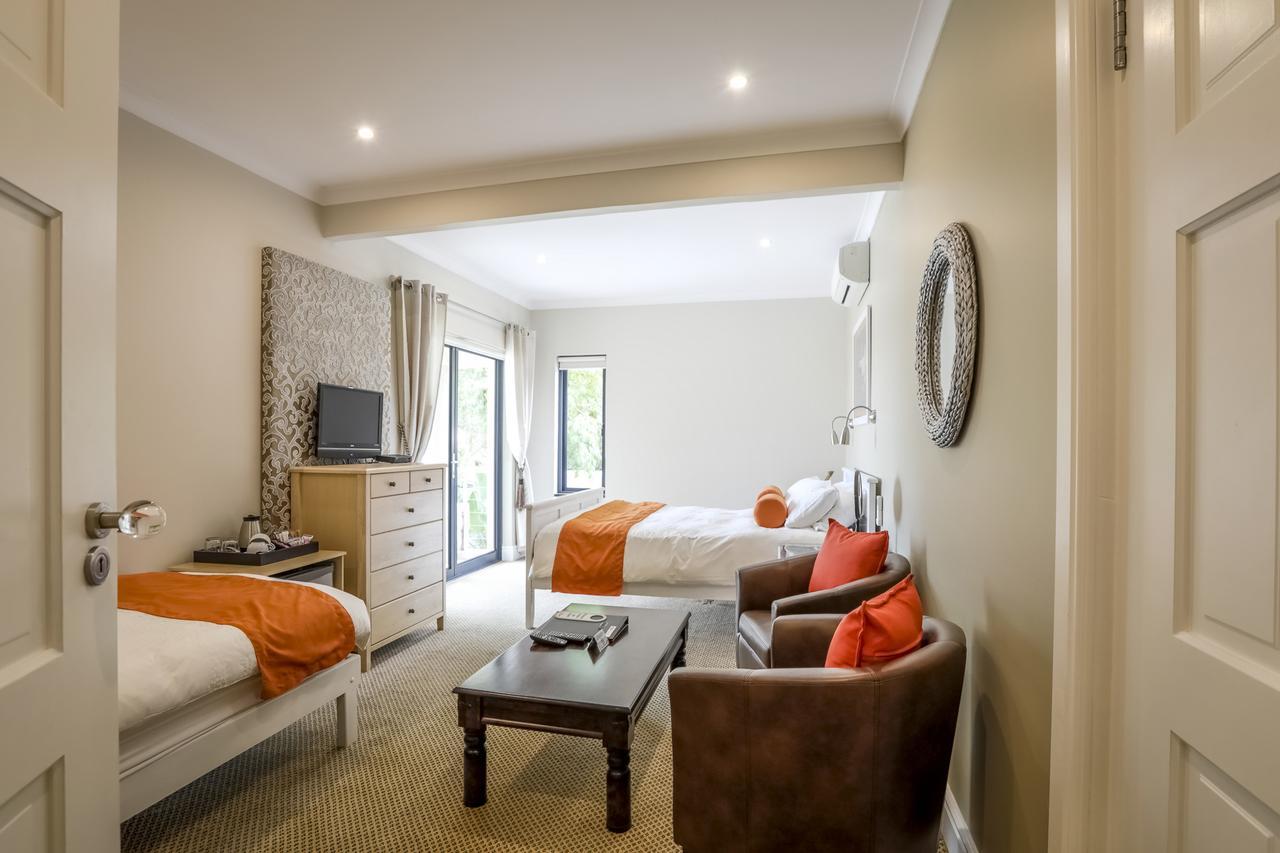 Orange Inn 克尼斯纳 外观 照片